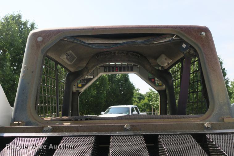 image for item DE3795 2007 Bobcat S250 skid steer