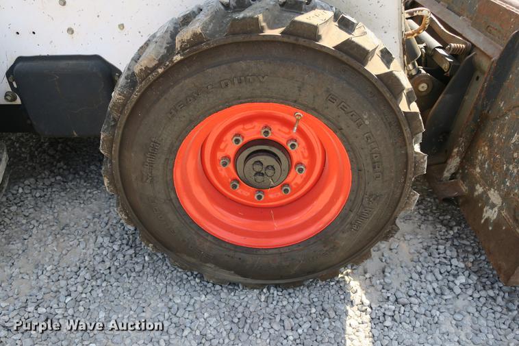 image for item DE3795 2007 Bobcat S250 skid steer