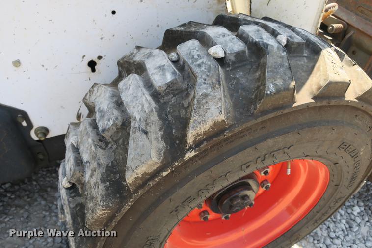 image for item DE3795 2007 Bobcat S250 skid steer