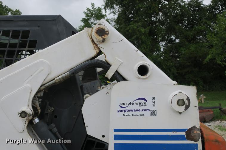 image for item DE3796 1999 Bobcat 773 skid steer