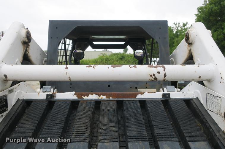 image for item DE3796 1999 Bobcat 773 skid steer