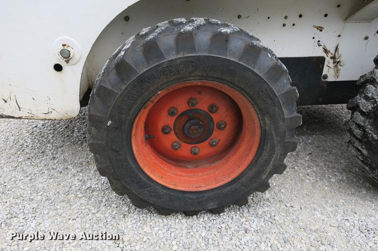 image for item DE3796 1999 Bobcat 773 skid steer