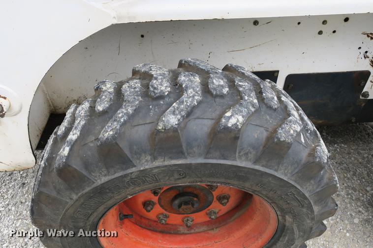 image for item DE3796 1999 Bobcat 773 skid steer