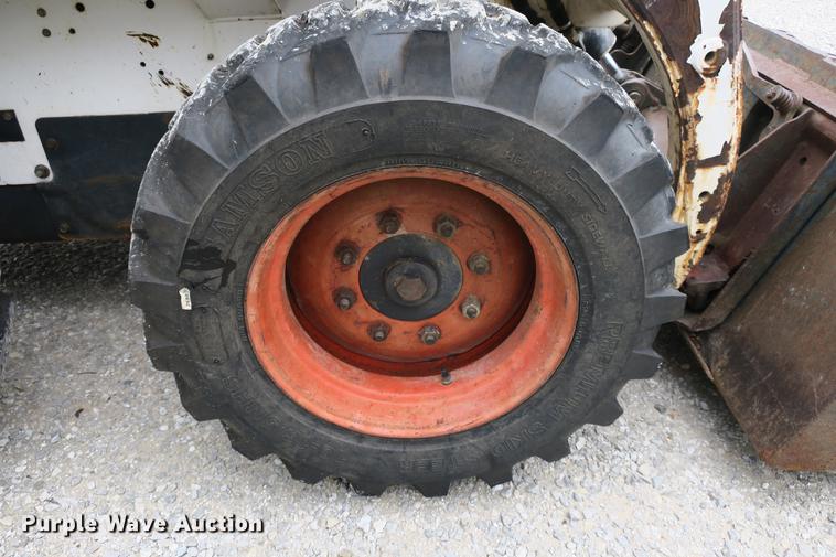 image for item DE3796 1999 Bobcat 773 skid steer