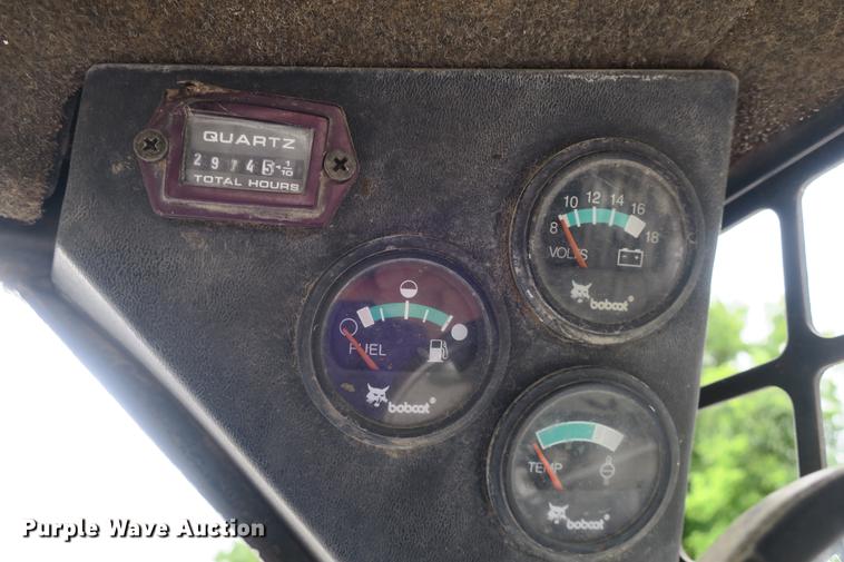 image for item DE3796 1999 Bobcat 773 skid steer