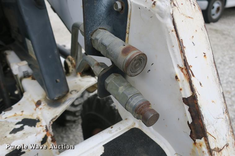 image for item DE3796 1999 Bobcat 773 skid steer
