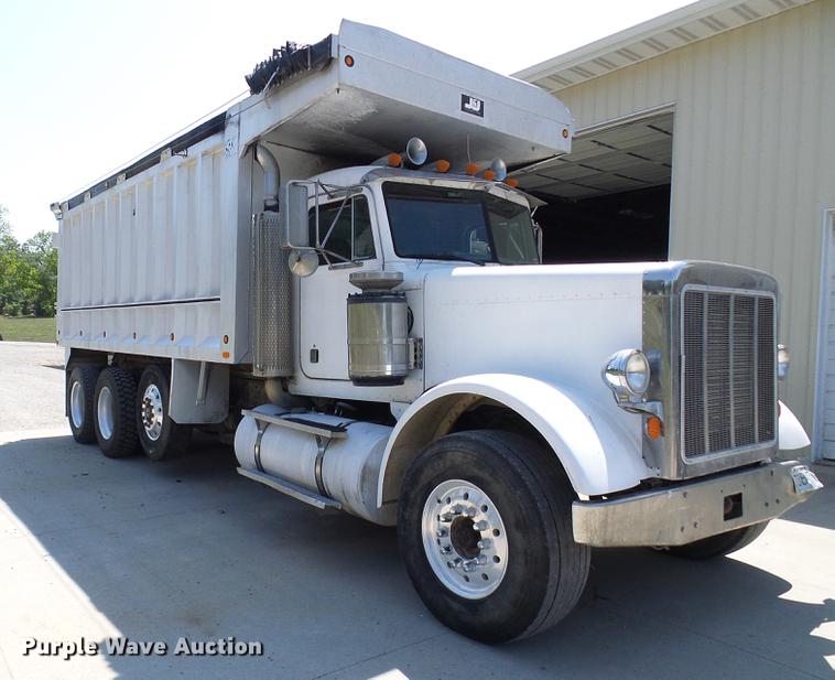 image for item DE5107 1989 Peterbilt 379 dump truck