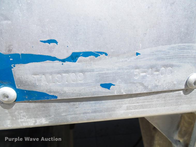 image for item DE5107 1989 Peterbilt 379 dump truck