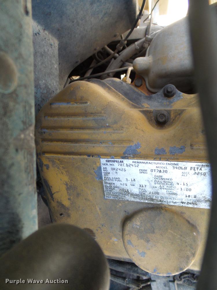 image for item DE5107 1989 Peterbilt 379 dump truck