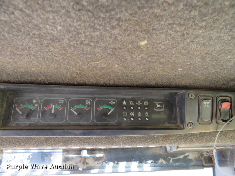 image for item DE6373 John Deere 270 skid steer