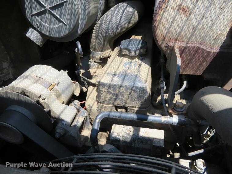 image for item DE6373 John Deere 270 skid steer