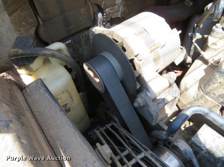 image for item DE6373 John Deere 270 skid steer