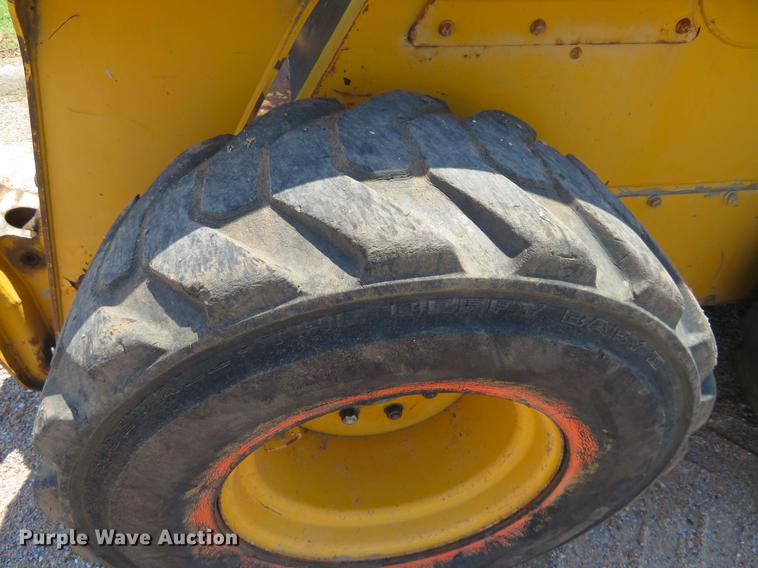 image for item DE6373 John Deere 270 skid steer