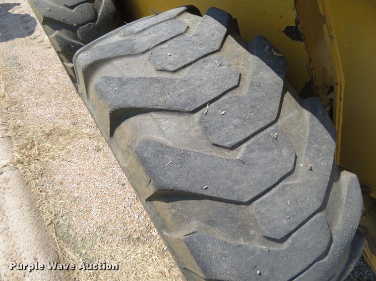 image for item DE6373 John Deere 270 skid steer