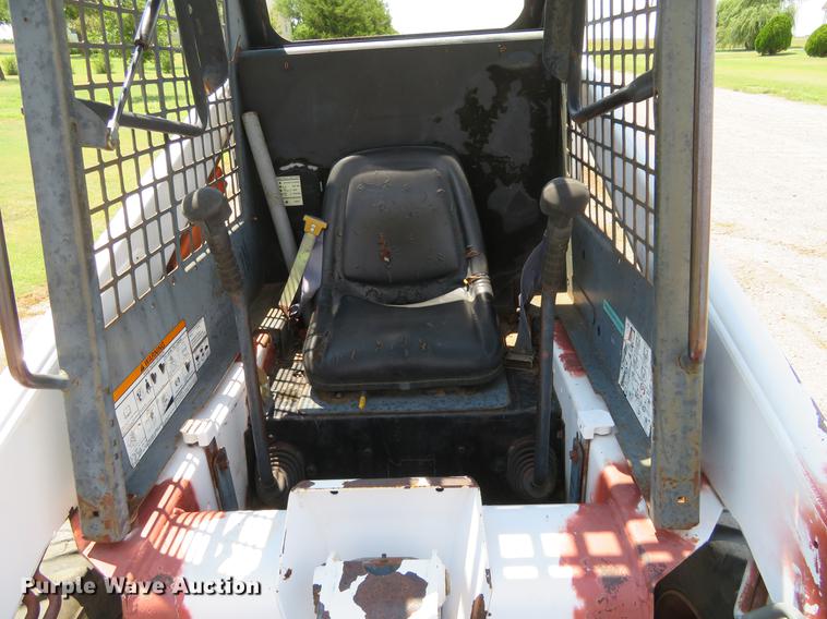image for item DE6374 1995 Bobcat 753 skid steer