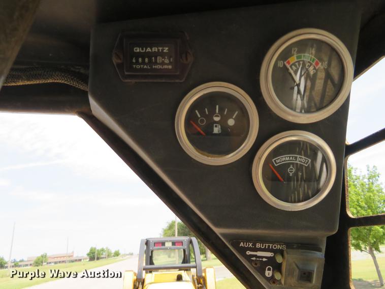 image for item DE6374 1995 Bobcat 753 skid steer