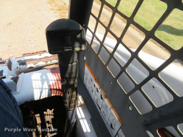 image for item DE6374 1995 Bobcat 753 skid steer