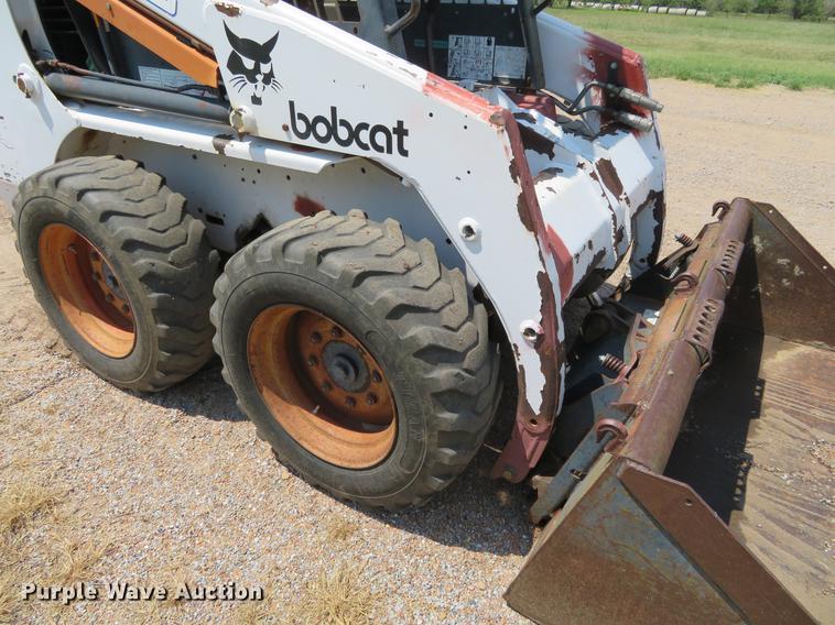 image for item DE6374 1995 Bobcat 753 skid steer