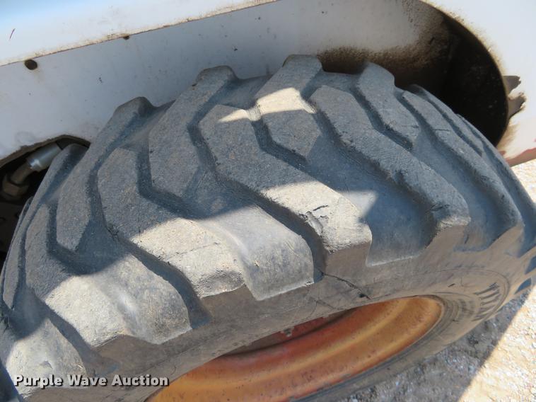 image for item DE6374 1995 Bobcat 753 skid steer