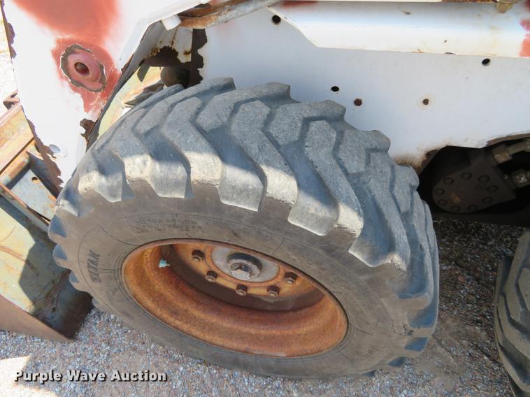 image for item DE6374 1995 Bobcat 753 skid steer
