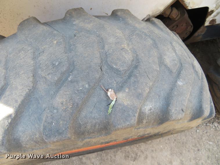 image for item DE6374 1995 Bobcat 753 skid steer