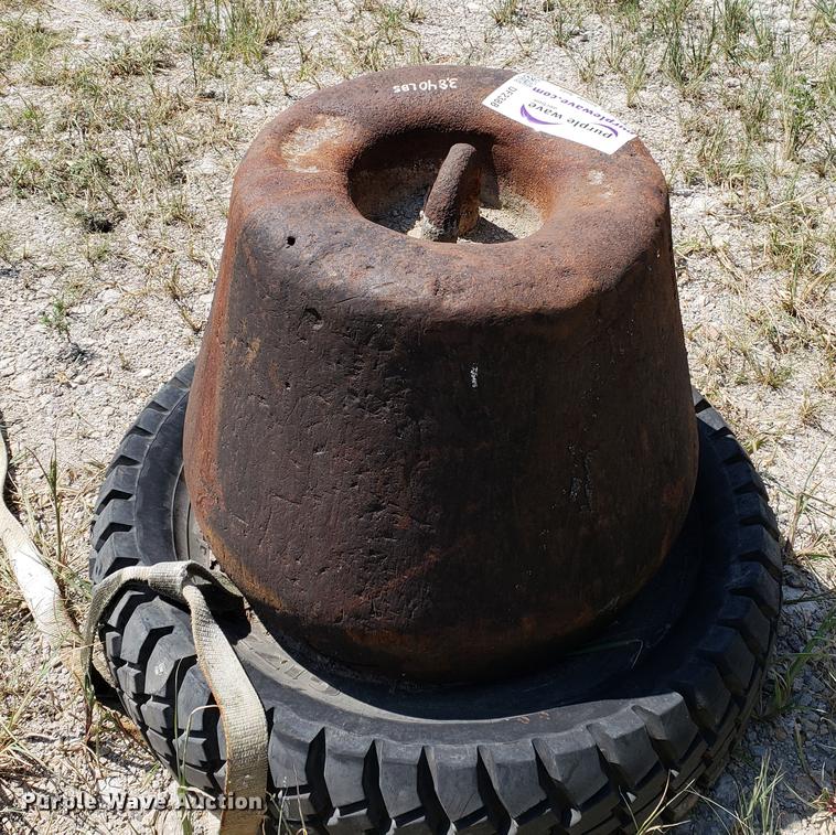 3,840 lbs wrecking ball in Kansas City, MO Item DF2388 sold Purple Wave