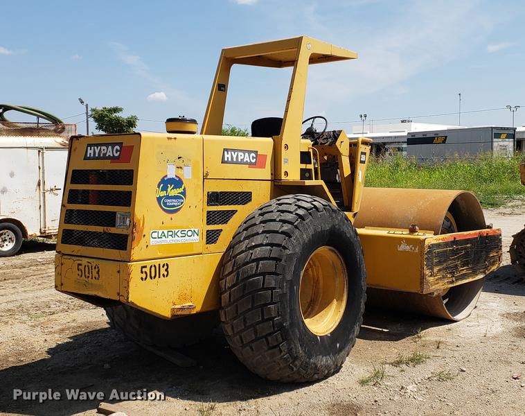 image for item DF2393 Hypac 850B single drum roller