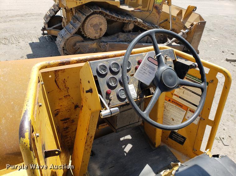 image for item DF2393 Hypac 850B single drum roller