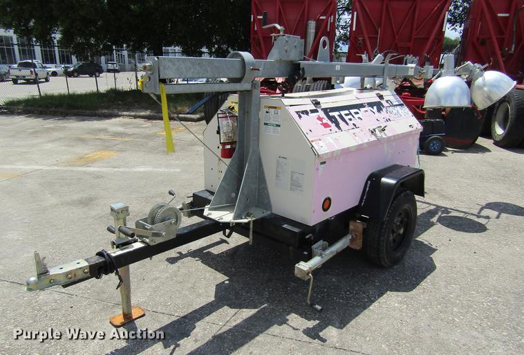 2014 Terex RL-4 light plant in Houston, TX | Item DW9270 sold | Purple Wave