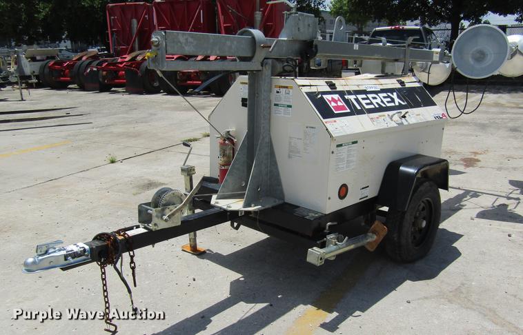 2015 Terex RL-4 light plant in Houston, TX | Item DW9273 sold | Purple Wave
