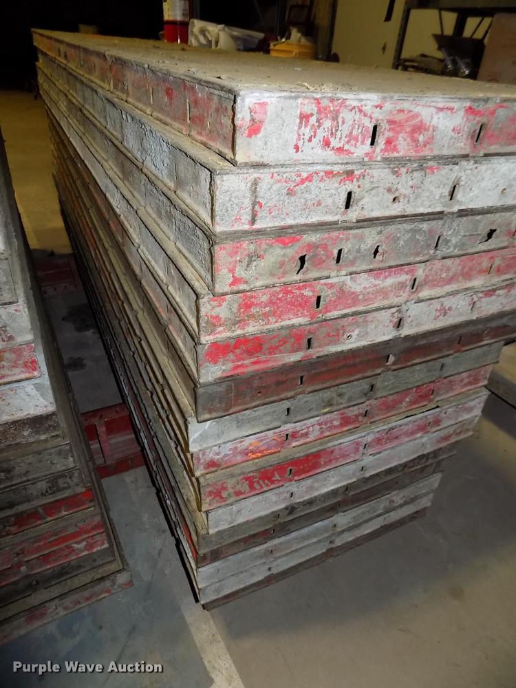 image for item DZ9526 (72) Symon concrete forms