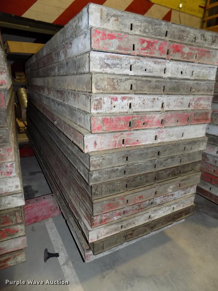 image for item DZ9526 (72) Symon concrete forms