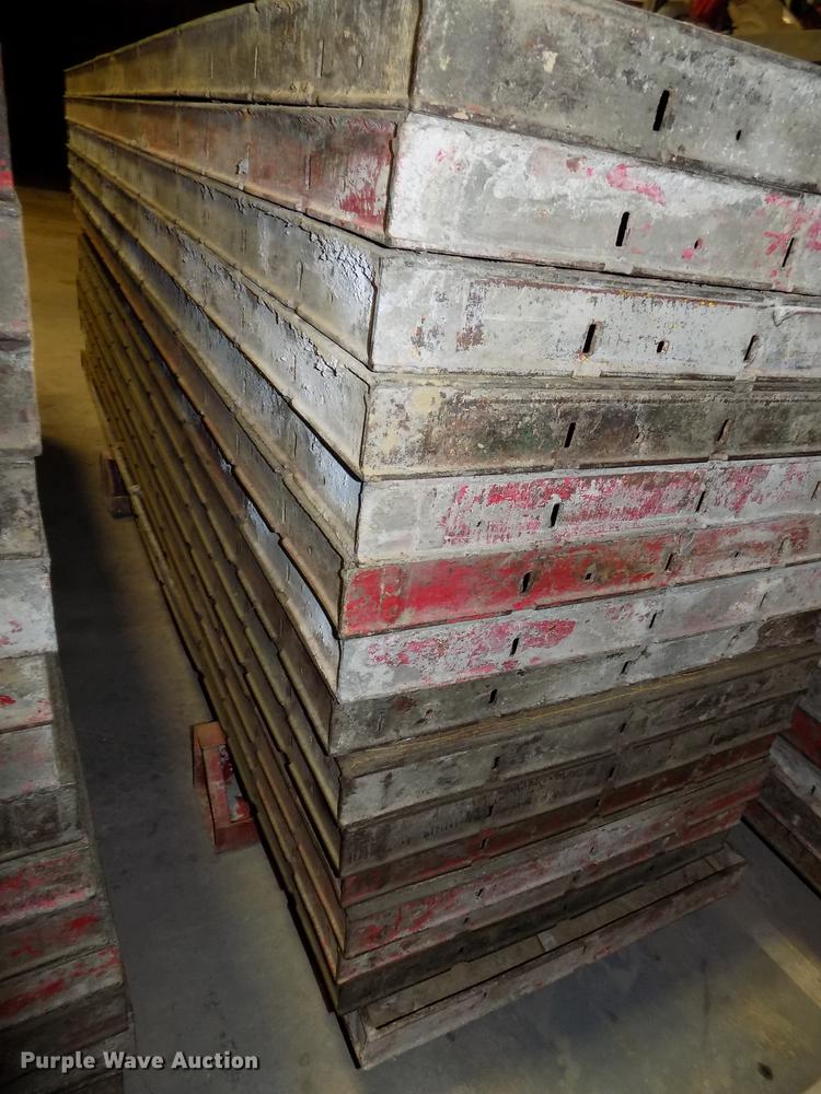 image for item DZ9526 (72) Symon concrete forms