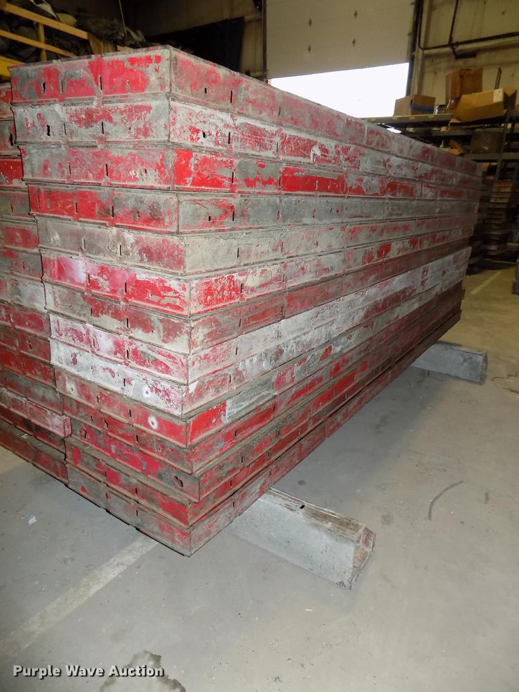 image for item DZ9528 (58) Symon concrete forms