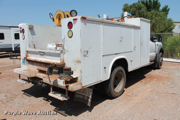 image for item DZ9972 2005 Ford F550 Super Duty XL service truck