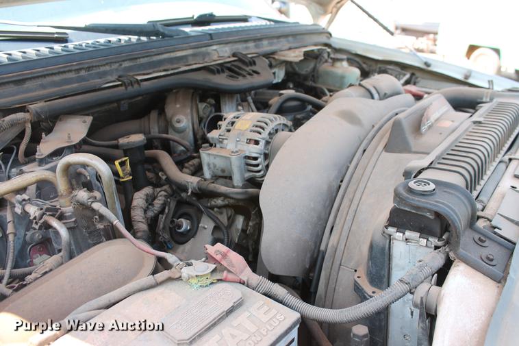 image for item DZ9972 2005 Ford F550 Super Duty XL service truck