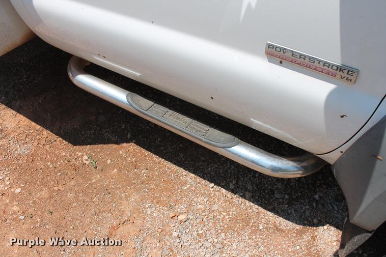 image for item DZ9972 2005 Ford F550 Super Duty XL service truck