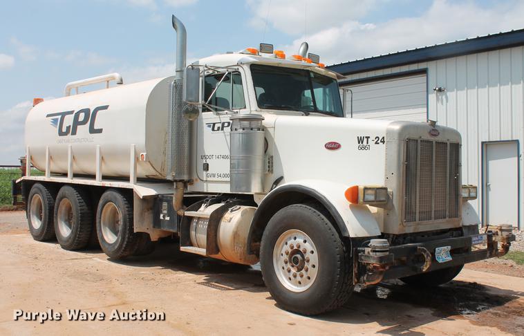 image for item DZ9998 1991 Peterbilt 378 water truck