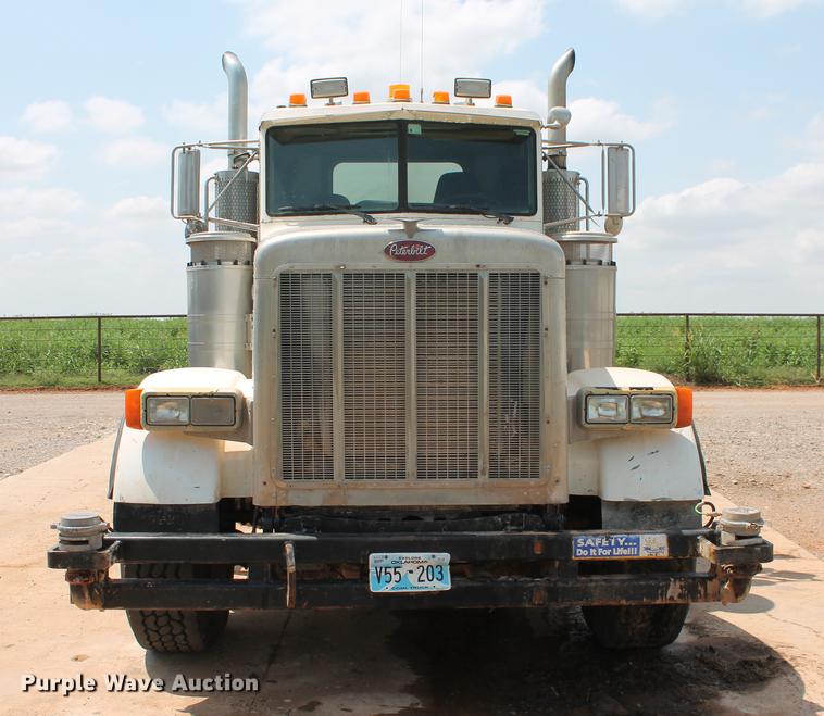 image for item DZ9998 1991 Peterbilt 378 water truck