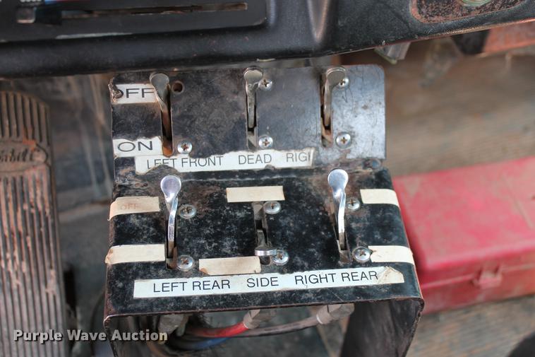 image for item DZ9998 1991 Peterbilt 378 water truck