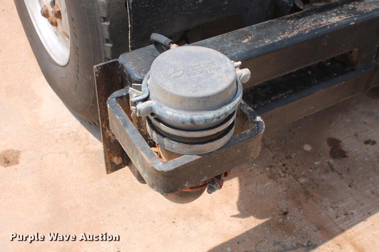 image for item DZ9998 1991 Peterbilt 378 water truck