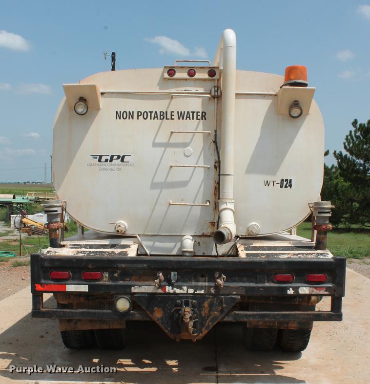 image for item DZ9998 1991 Peterbilt 378 water truck