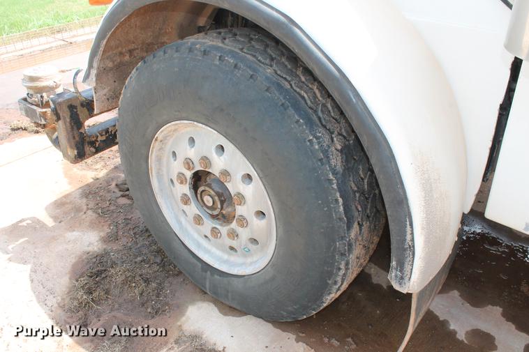 image for item DZ9998 1991 Peterbilt 378 water truck