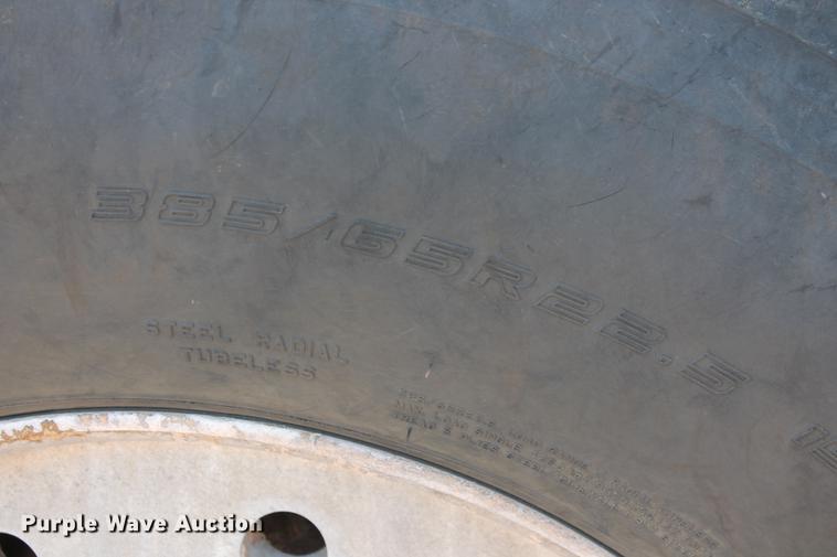 image for item DZ9998 1991 Peterbilt 378 water truck