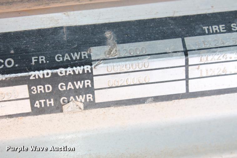 image for item DZ9998 1991 Peterbilt 378 water truck