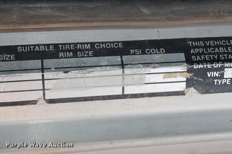 image for item DZ9998 1991 Peterbilt 378 water truck