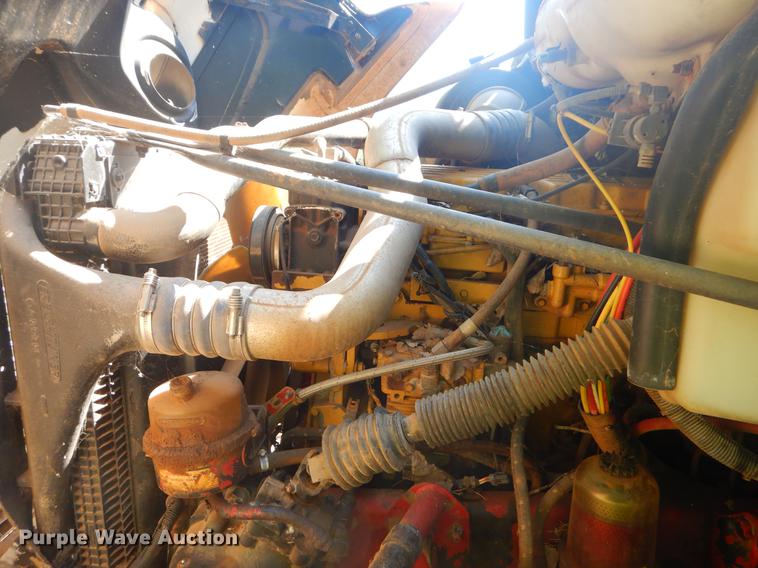 image for item EK9576 2000 Freightliner Century Class dump truck