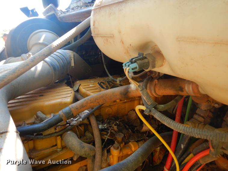 image for item EK9576 2000 Freightliner Century Class dump truck