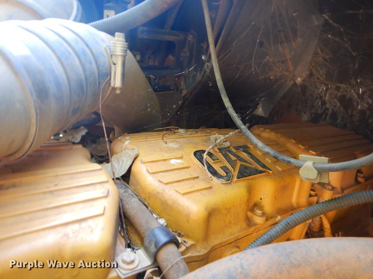 image for item EK9576 2000 Freightliner Century Class dump truck