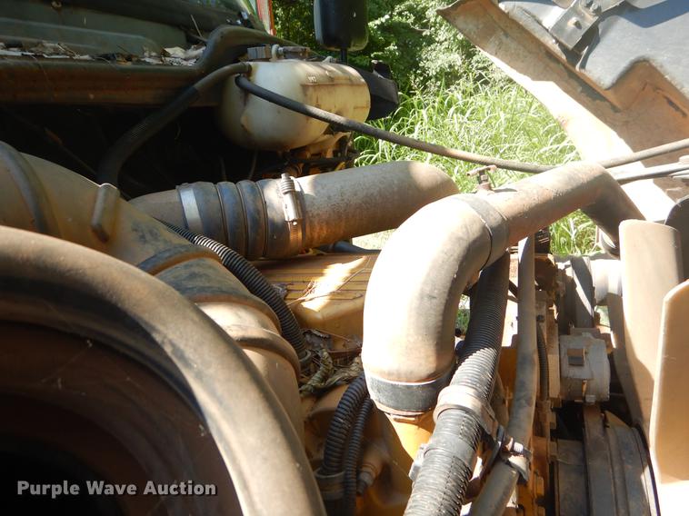 image for item EK9576 2000 Freightliner Century Class dump truck